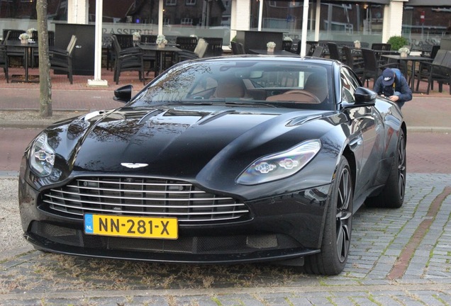 Aston Martin DB11