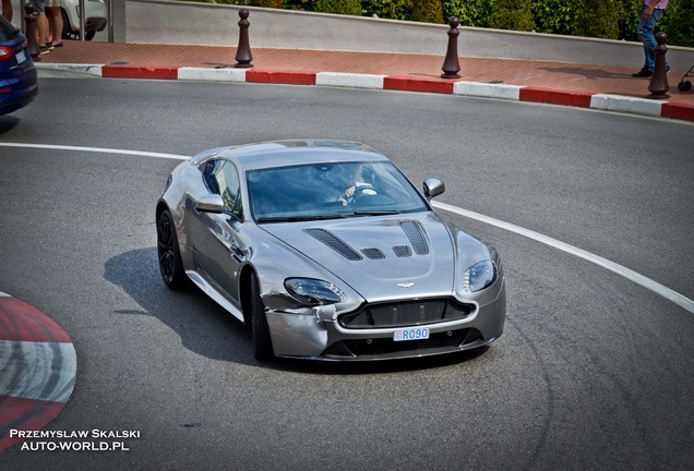 Aston Martin V12 Vantage S