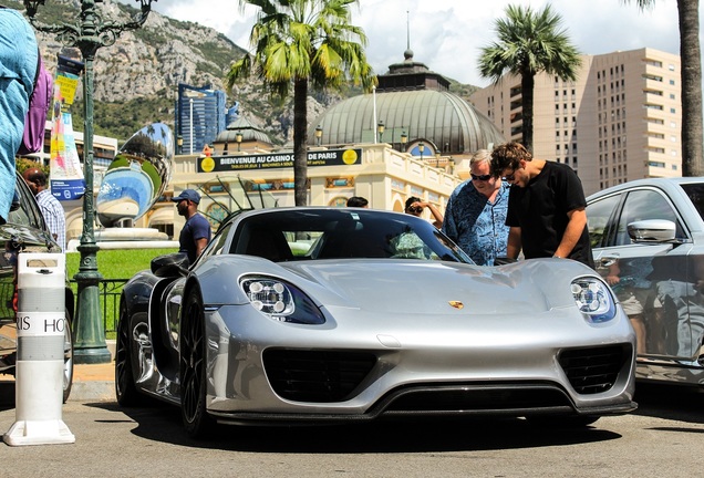 Porsche 918 Spyder Weissach Package