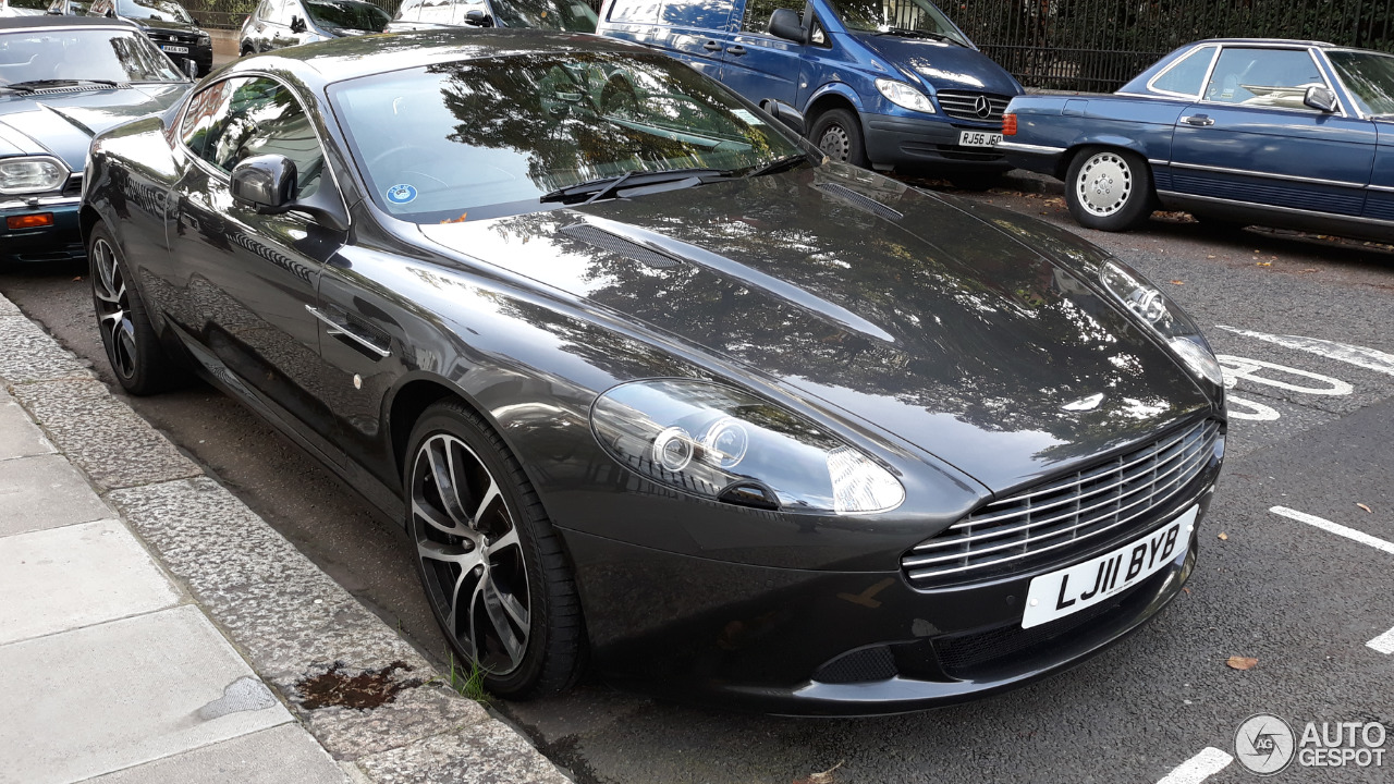 Aston Martin DB9 2010