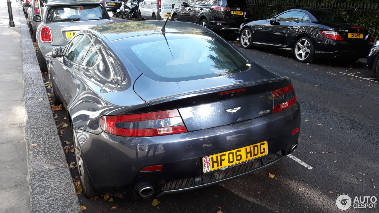 Aston Martin V8 Vantage