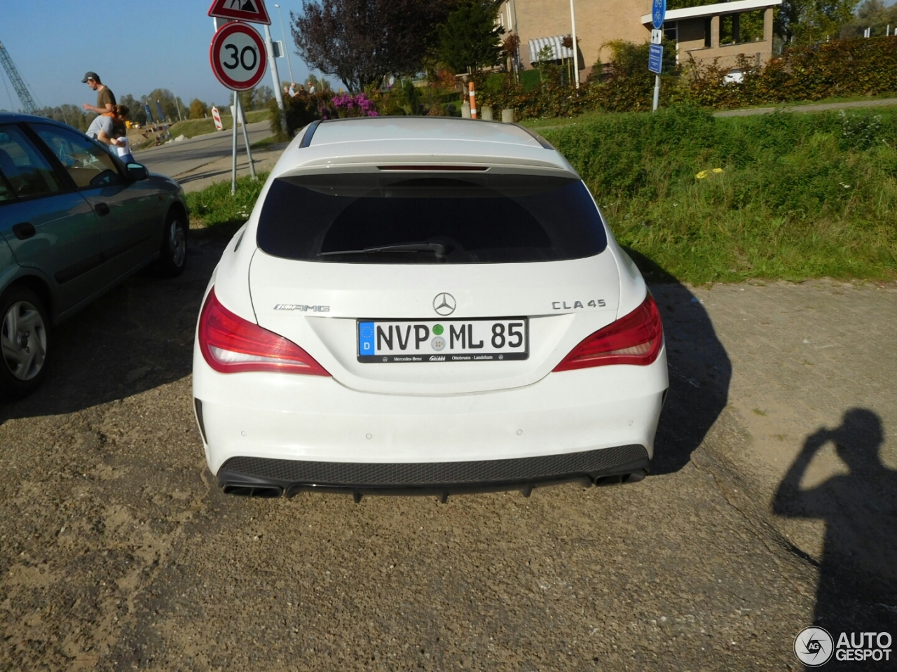 Mercedes-AMG CLA 45 Shooting Brake X117