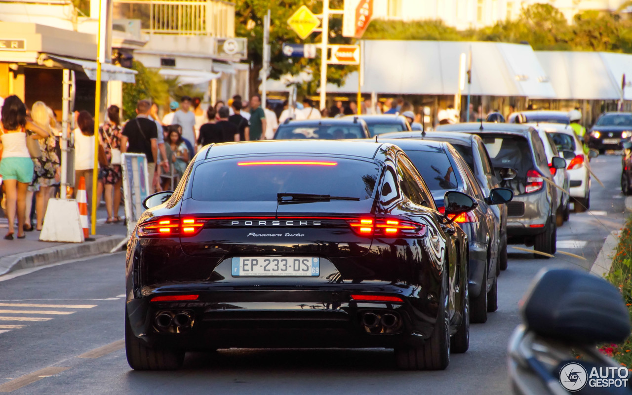 Porsche 971 Panamera Turbo