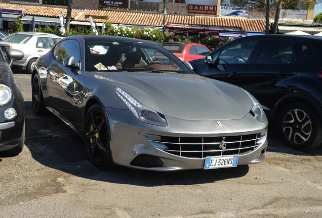 Ferrari FF