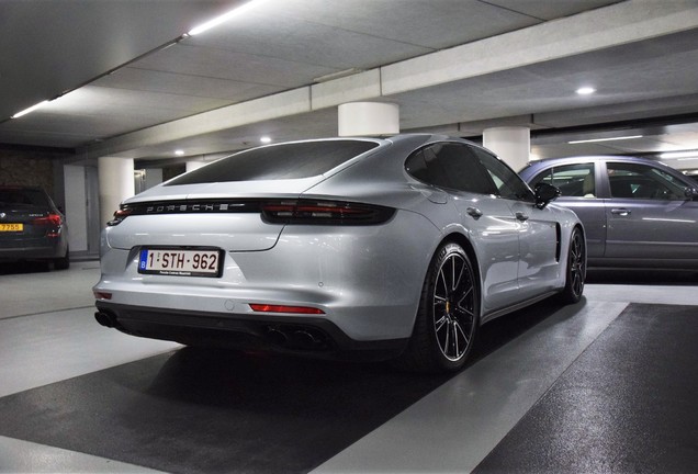 Porsche 971 Panamera Turbo S E-Hybrid