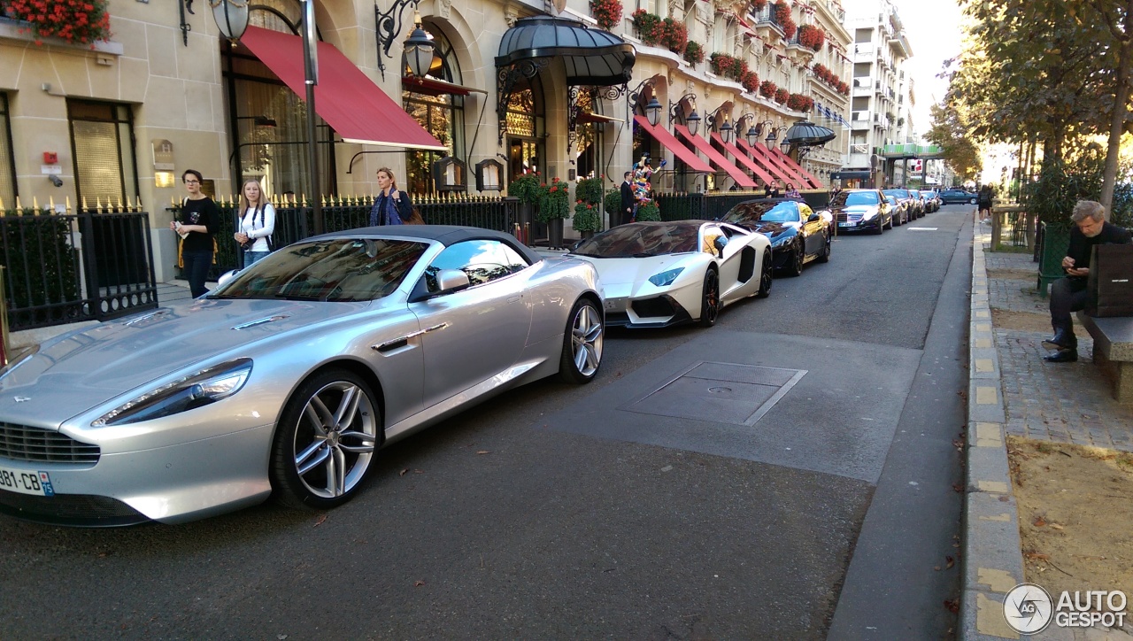 Aston Martin Virage Volante 2011