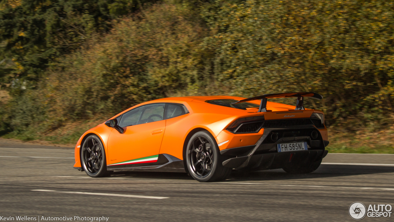 Lamborghini Huracán LP640-4 Performante