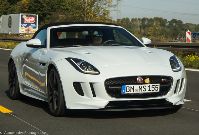 Jaguar F-TYPE S AWD Convertible