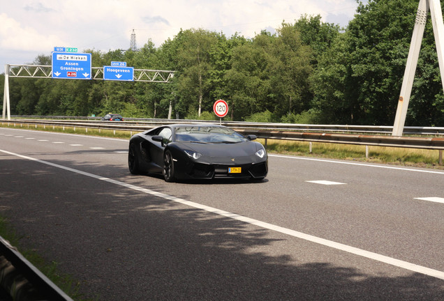 Lamborghini Aventador LP700-4