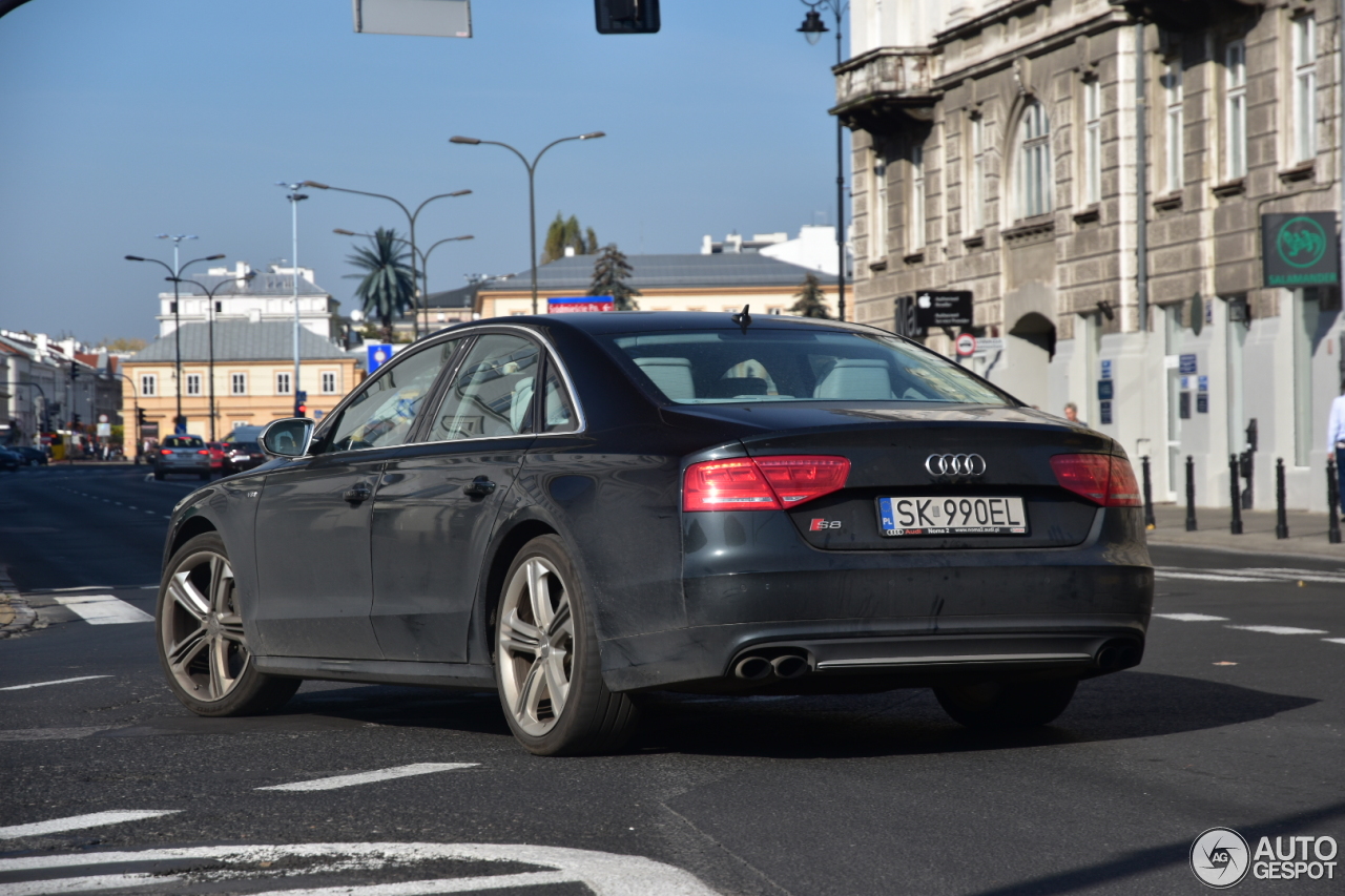 Audi S8 D4