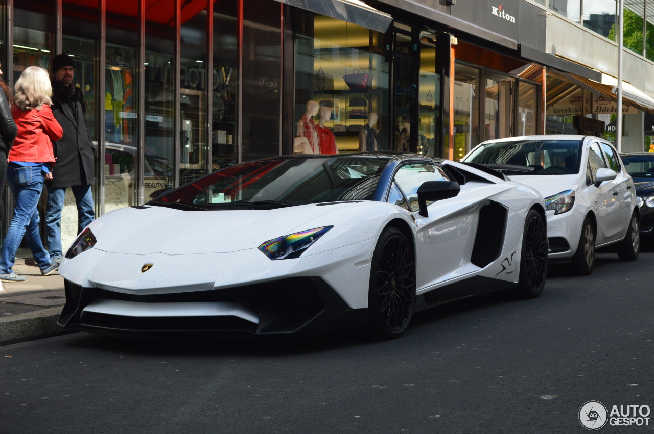 Lamborghini Aventador LP750-4 SuperVeloce Roadster