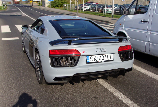 Audi R8 V10 Plus 2015