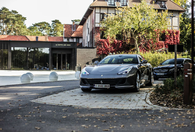 Ferrari GTC4Lusso