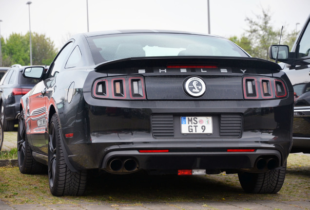 Ford Mustang Shelby GT500 2013