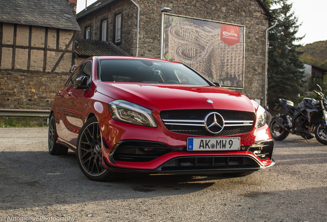 Mercedes-AMG A 45 W176 2015