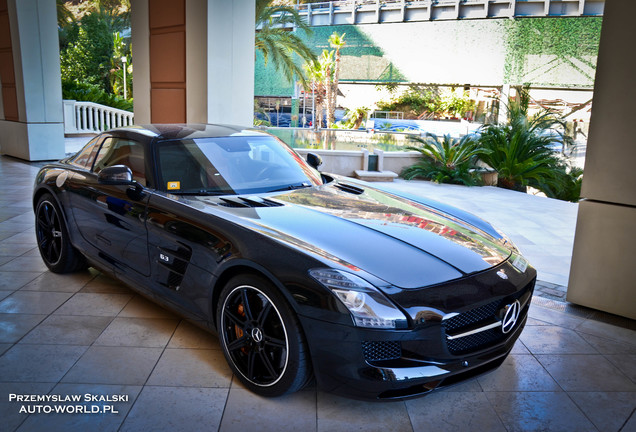 Mercedes-Benz SLS AMG