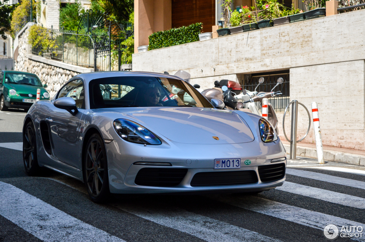 Porsche 718 Cayman S