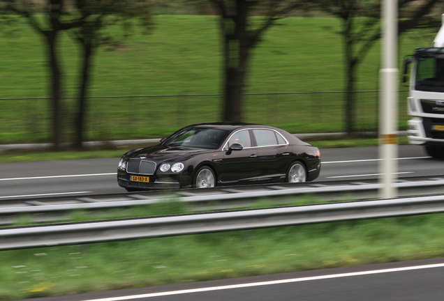 Bentley Flying Spur V8