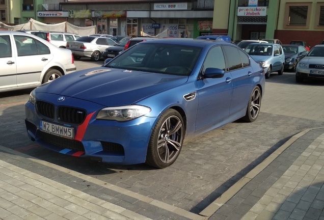 BMW M5 F10 2011