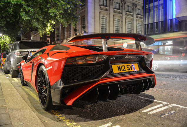 Lamborghini Aventador LP750-4 SuperVeloce