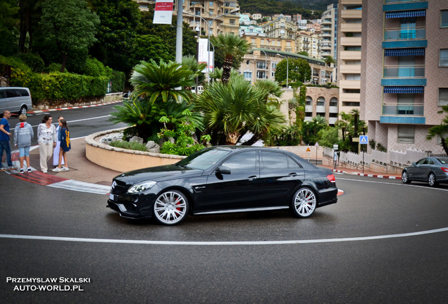 Mercedes-Benz Brabus E B63-730 Biturbo W212 2013