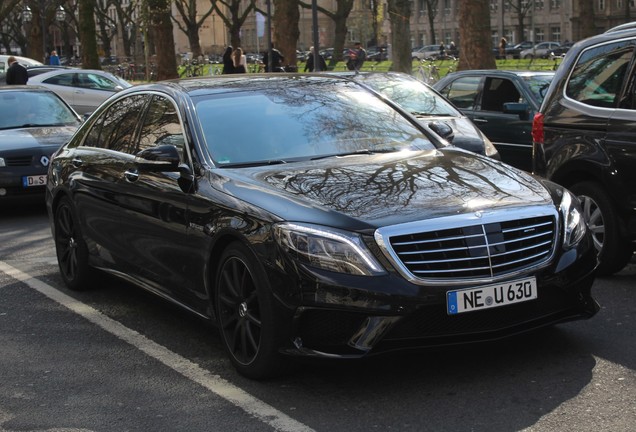 Mercedes-Benz S 63 AMG V222