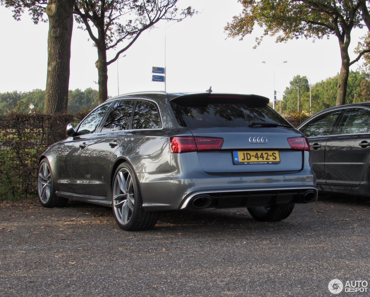 Audi RS6 Avant C7 2015