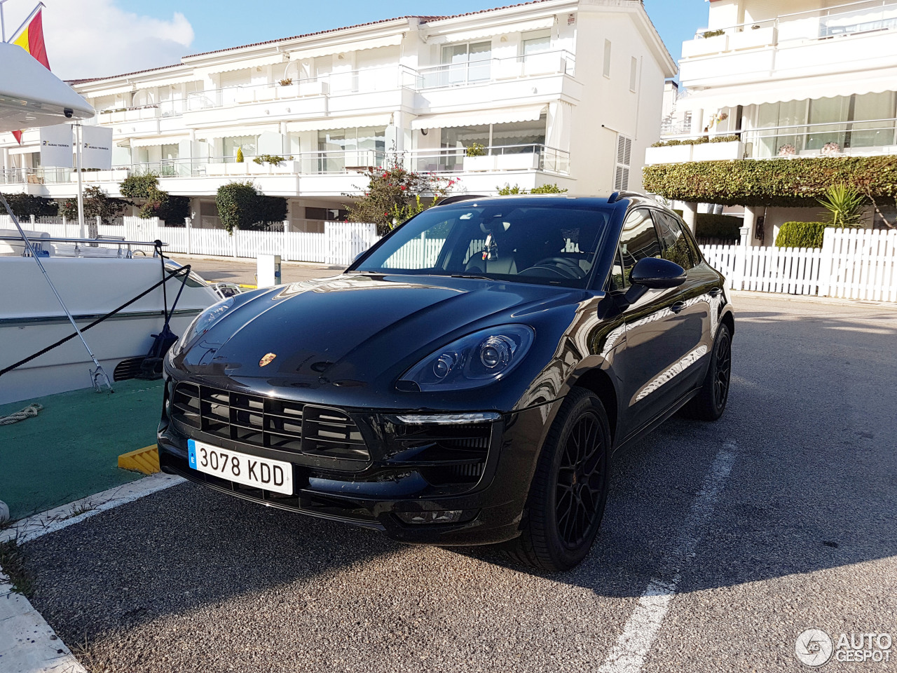 Porsche 95B Macan GTS