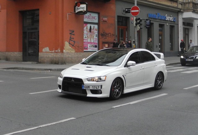 Mitsubishi Lancer Evolution X