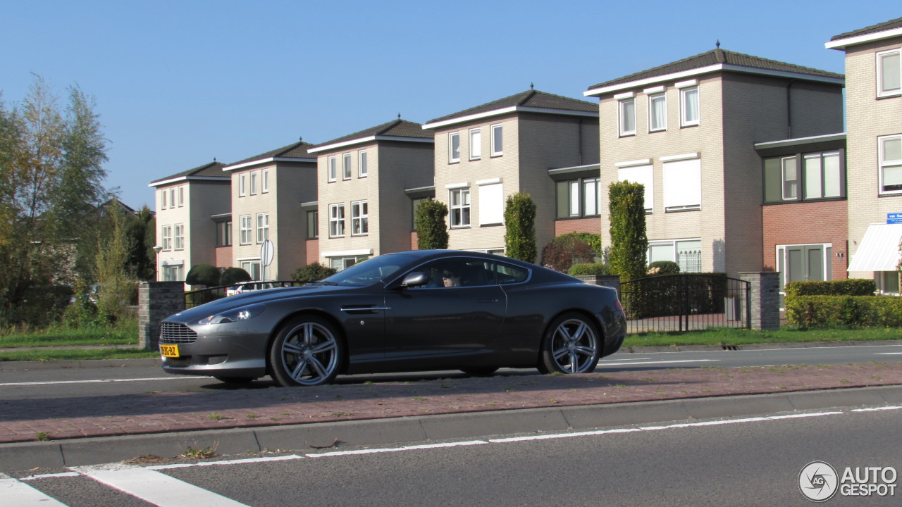 Aston Martin DB9