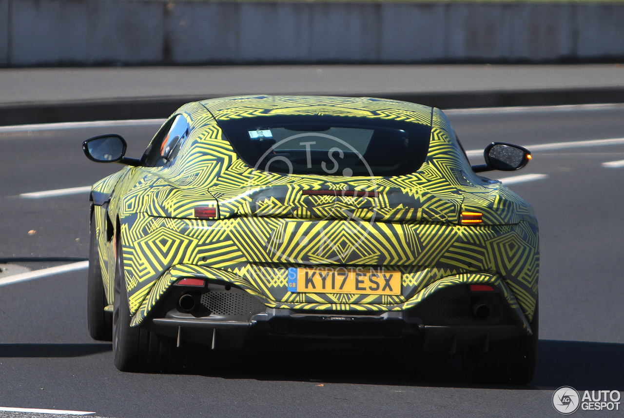 Aston Martin V8 Vantage 2018