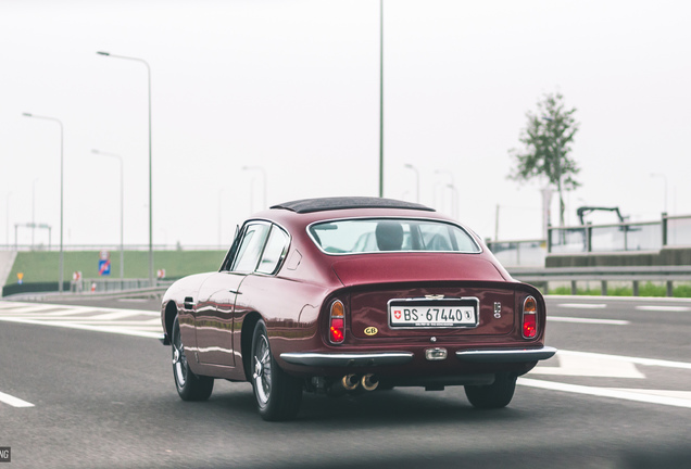 Aston Martin DB6 Vantage MKI