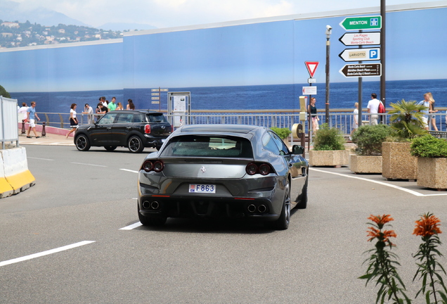 Ferrari GTC4Lusso