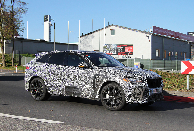 Jaguar F-PACE SVR