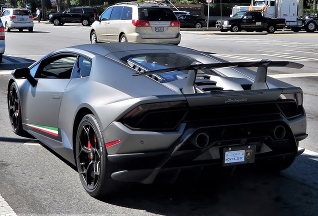 Lamborghini Huracán LP640-4 Performante