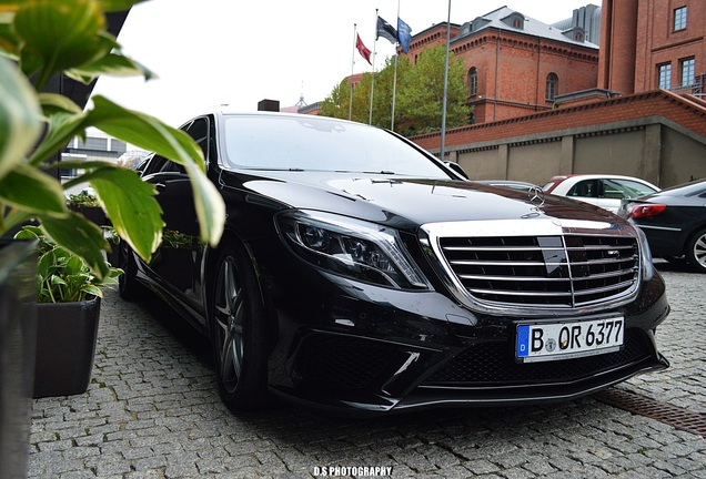 Mercedes-Benz S 63 AMG V222