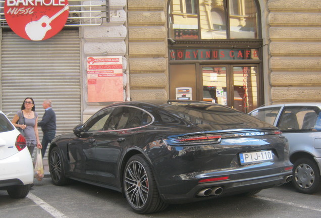 Porsche 971 Panamera Turbo