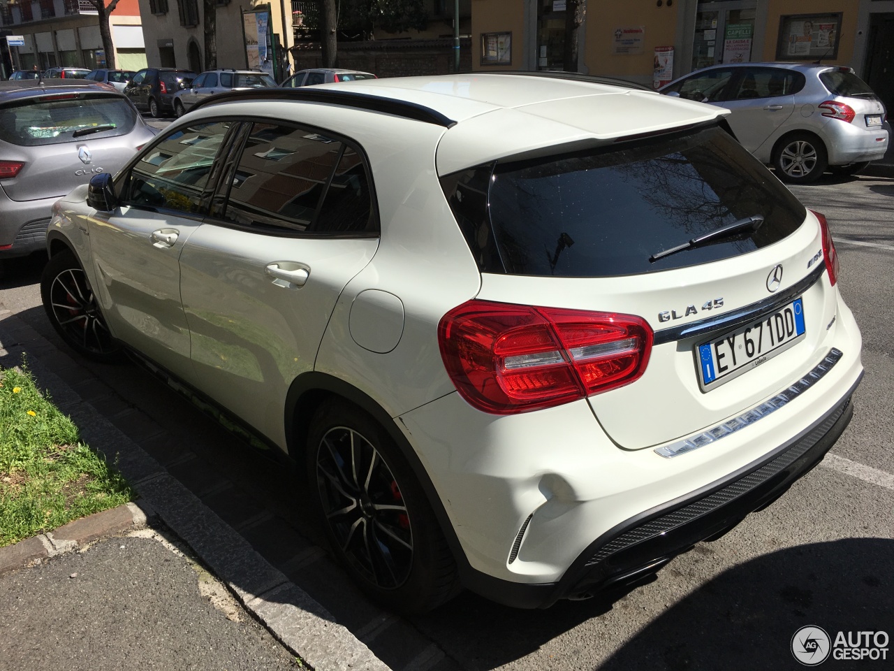 Mercedes-Benz GLA 45 AMG X156