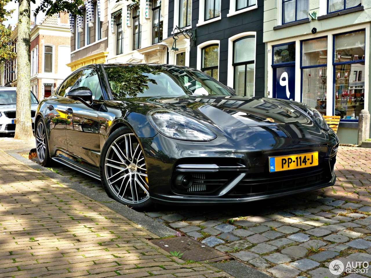 Porsche 971 Panamera Turbo S E-Hybrid