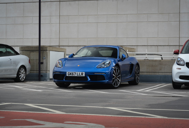 Porsche 718 Cayman S