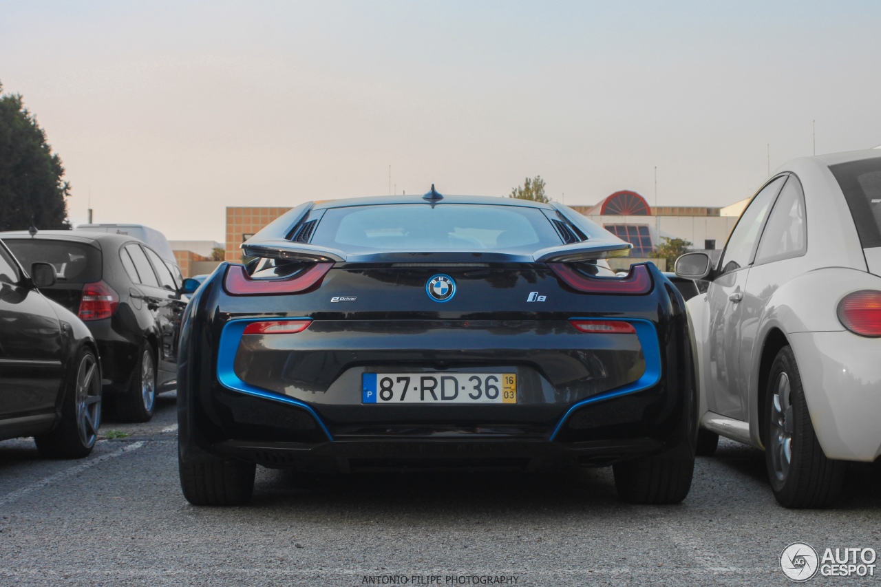 BMW i8