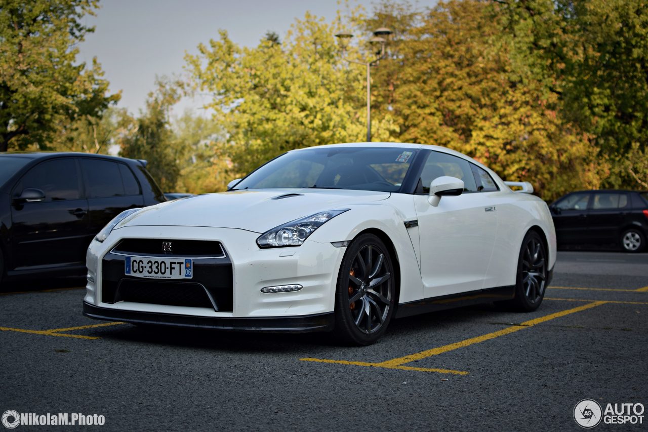 Nissan GT-R 2011