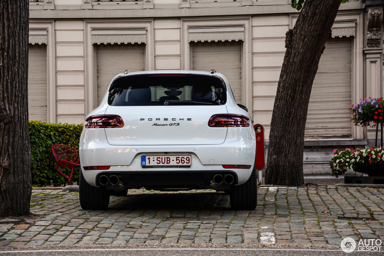 Porsche 95B Macan GTS