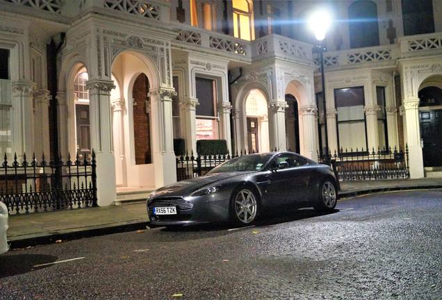 Aston Martin V8 Vantage