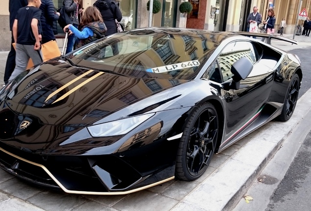 Lamborghini Huracán LP640-4 Performante