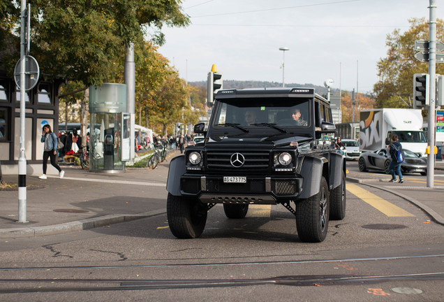 Mercedes-Benz G 500 4X4²