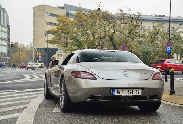 Mercedes-Benz SLS AMG