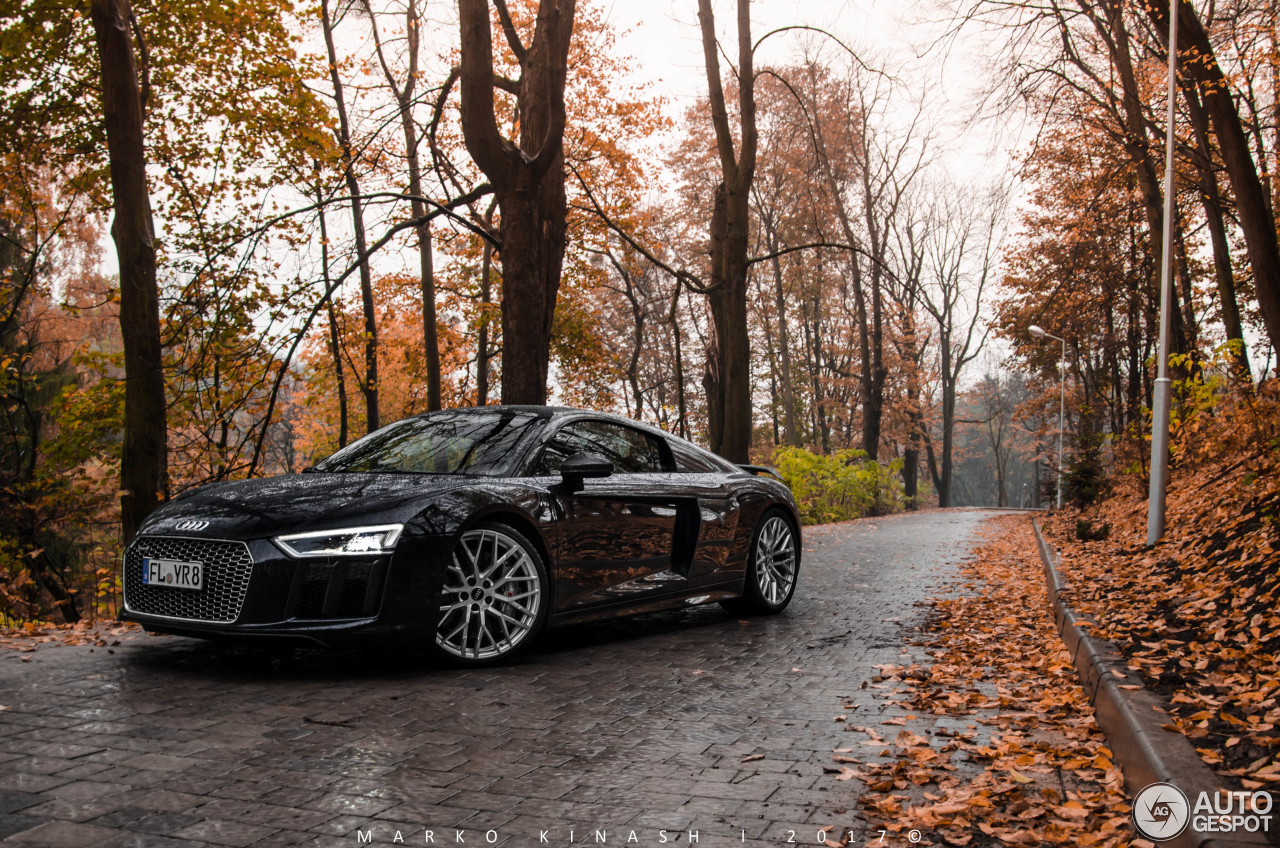 Audi R8 V10 Plus 2015