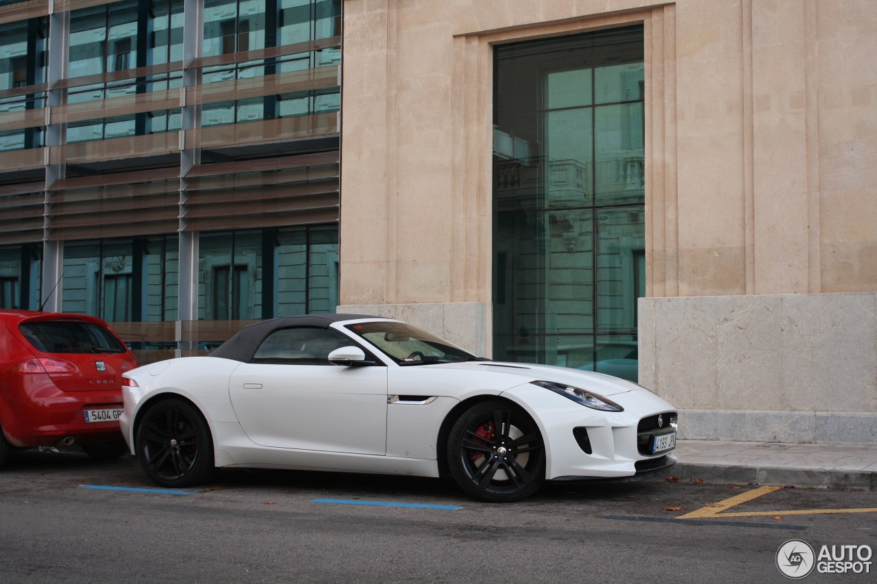 Jaguar F-TYPE S Convertible