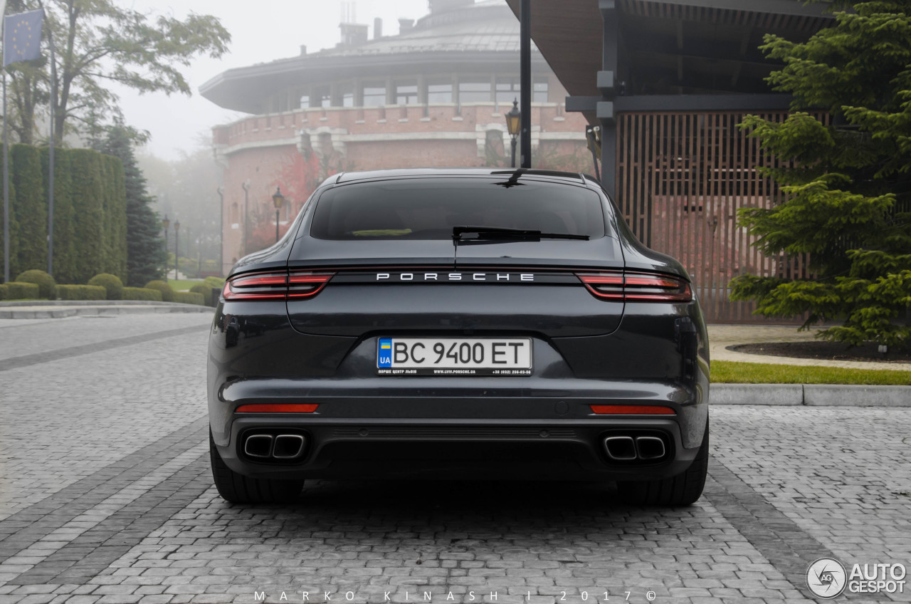 Porsche 971 Panamera Turbo